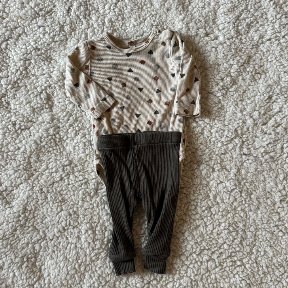 Quincy Mae Ribbed Bodysuit + Pant Set